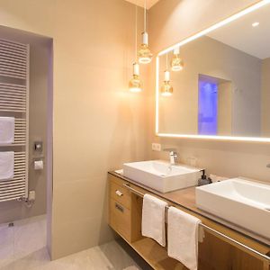 Superior Zimmer mit Kingsize-Bett